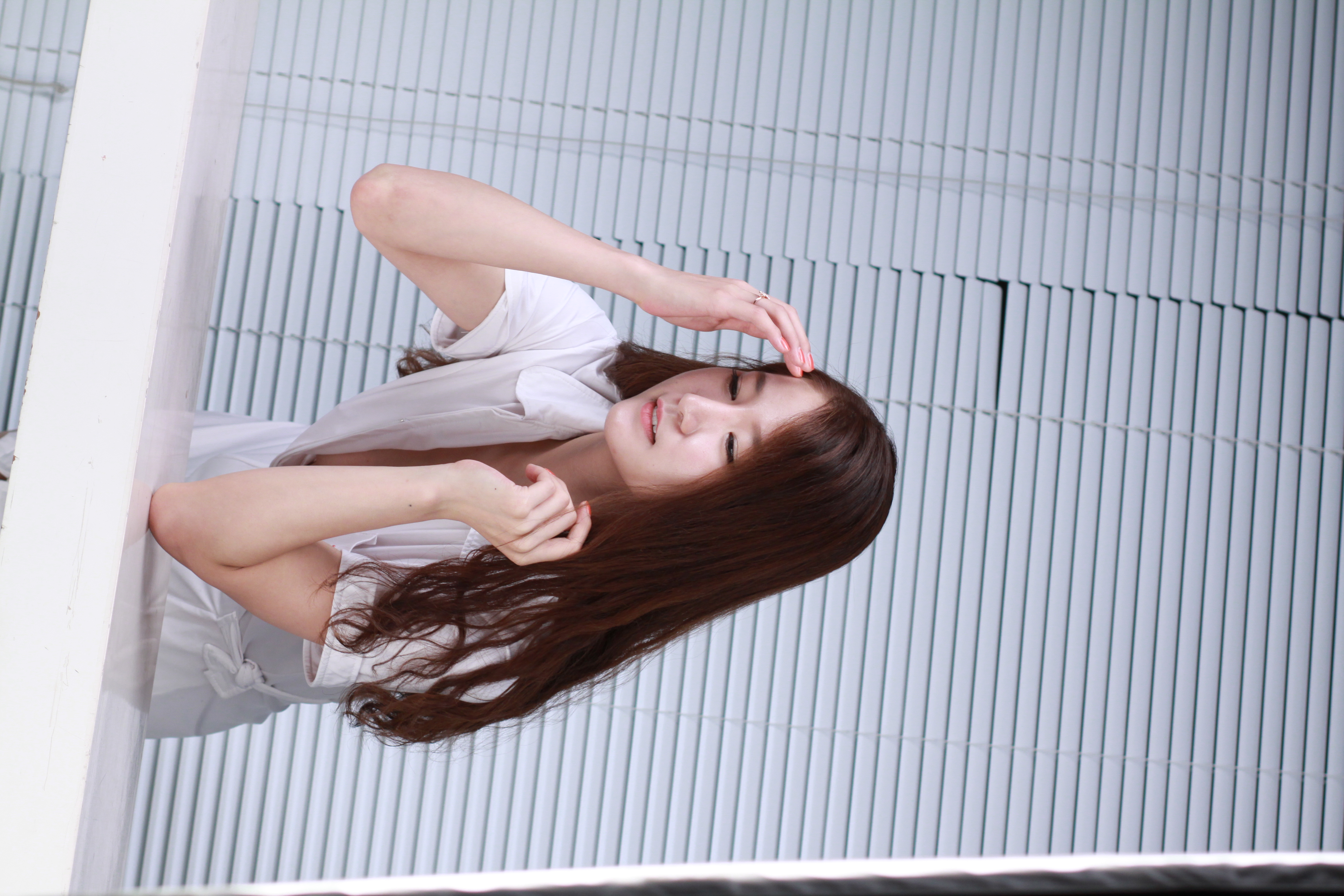 미분류 / 수정 901장(연 ST)(가슴 조금 노출)